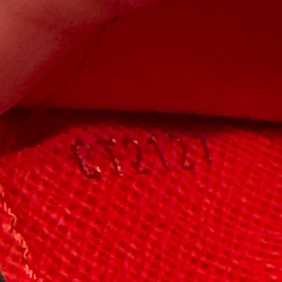 Rare Louis Vuitton x Supreme Slender Red Epi Leather Wallet w/ Dust Bag and Box - Picture 11 of 12